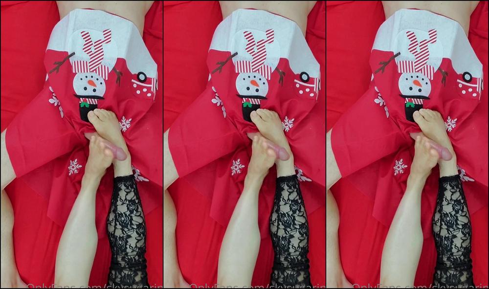 Skysugaring 1392794007 12 05 2020 Merry Xxxmas Footjob Released Thick Cum Today Ho Ho Ho Appreciate