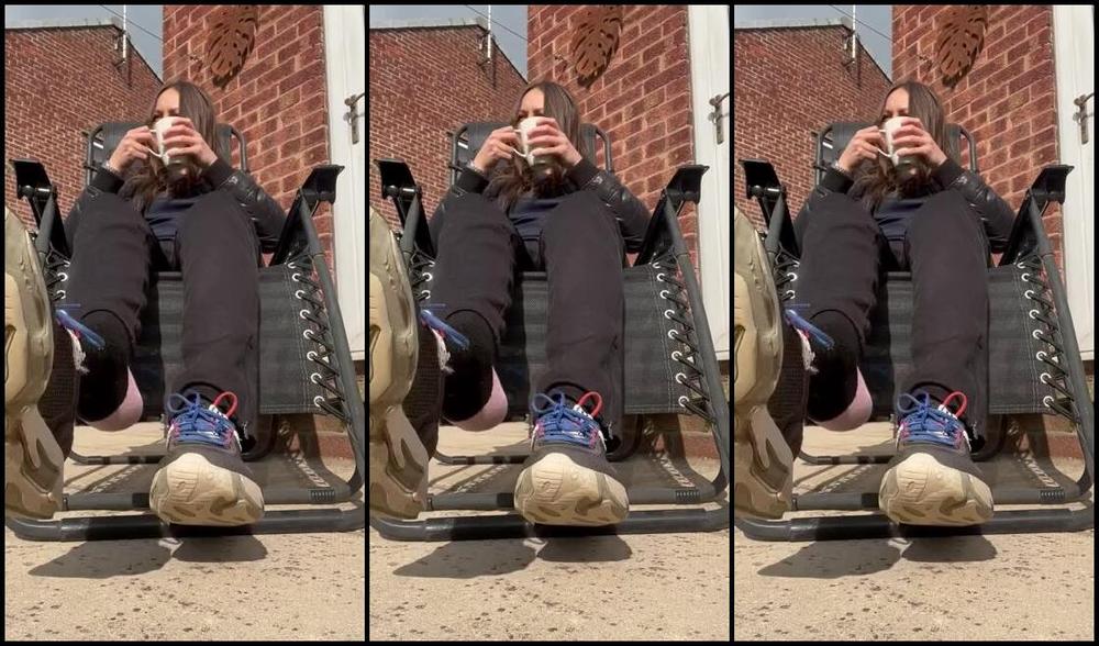 Miss Emma Rose Nicknamed Emmaemmarose Onlyfans It Felt So Good To Get Home From Work Sit In The Garden With A Cuppa