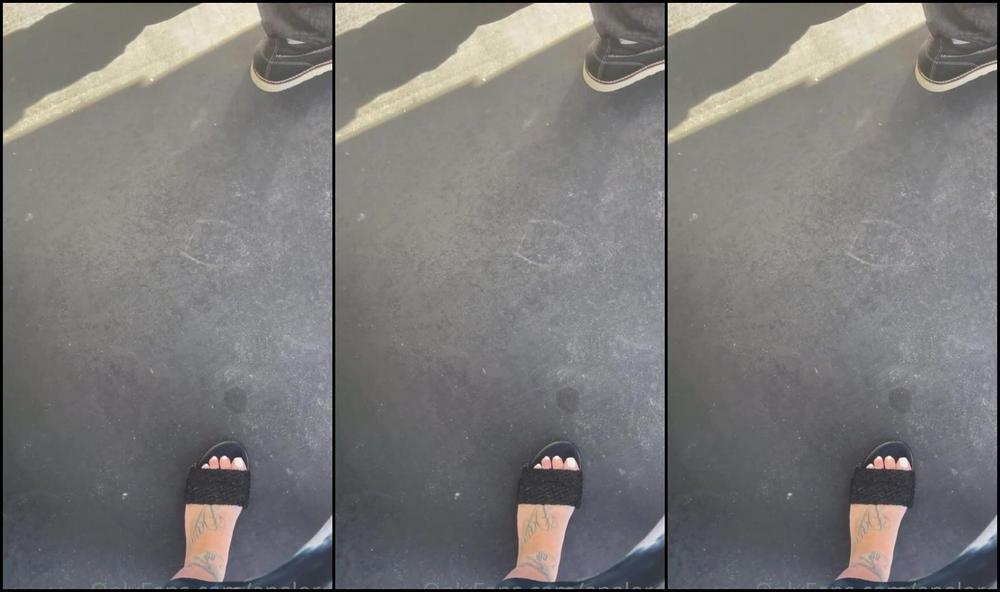 Analorde 2288978048 12 15 2022 I Went To Pump Gas In My Car And My Dam Card Got Stuck In The