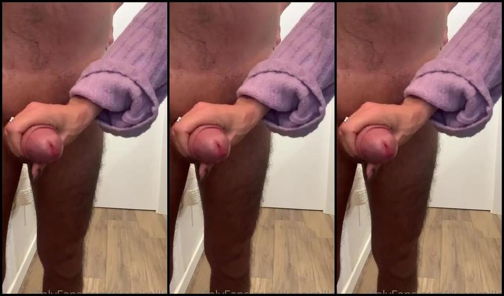 Deapistilla Nicknamed Deapistilla1 12 13 2021 Onlyfans Video Handjob Al Mio Maritino Mi Piace Segarlo Cosi