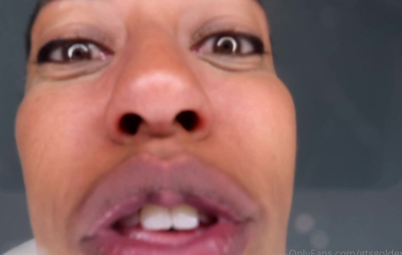 Gtsgoldenlace Giantess Ellie Finds You So Adorable She Just Has To Kiss And Lick You All Over You Just