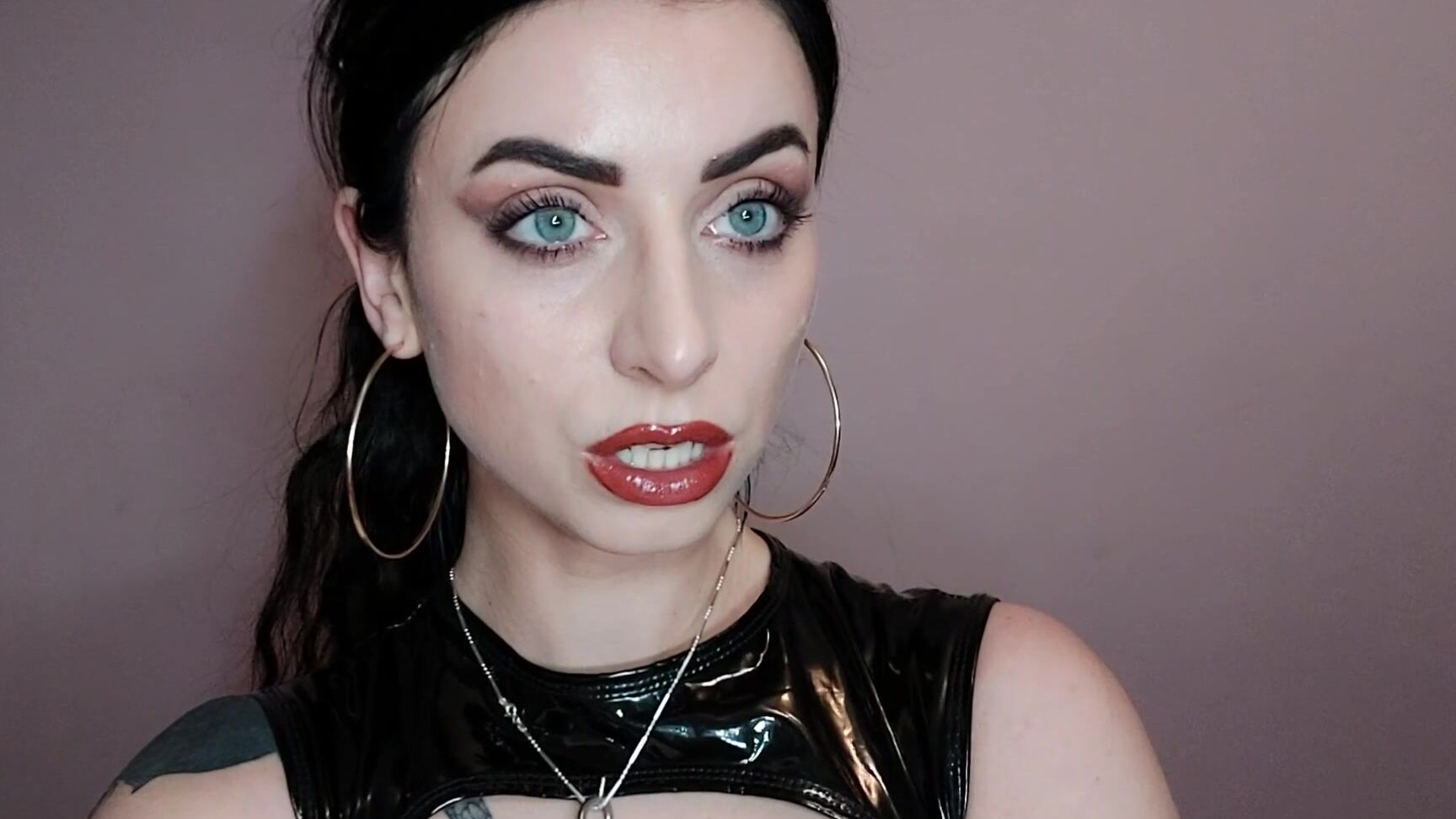 Moneygoddesss Poisoned Whisperer