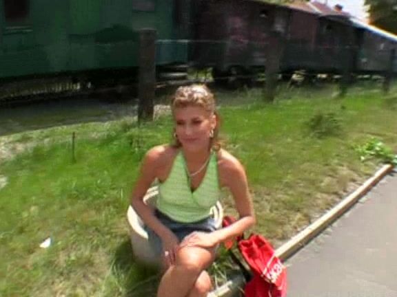 Public Invasion 048 Olivia 20-09-06 Public Invasion