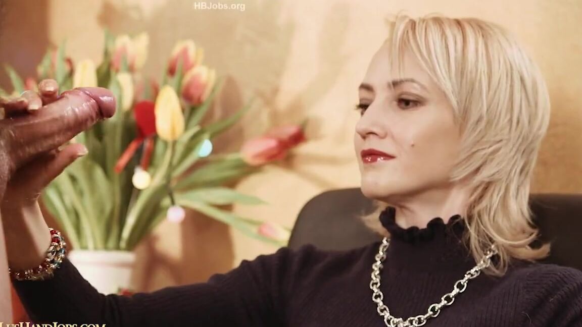 Oil, Tease, CFNM, Cumshot, Femdom, Handjob Lilu SiteRip