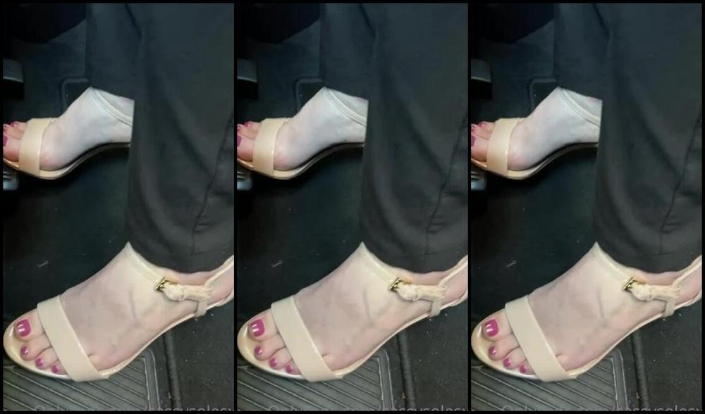 Victoria Soles Nicknamed Sassysolesxo 11 04 2021 Onlyfans Video Driving To An Interview Wish Me Luck