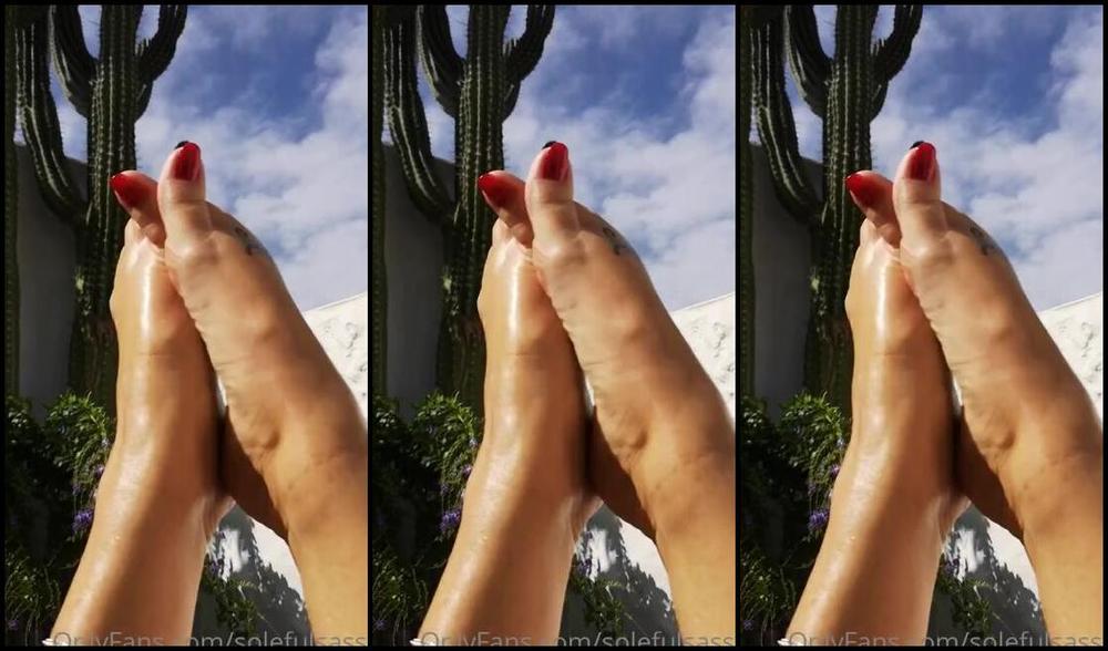 Solefulsassy Onlyfans Enjoying The Sun With A Little Bit Of Oil Wanna Slide Between Them Excuse My Dog Panting In The