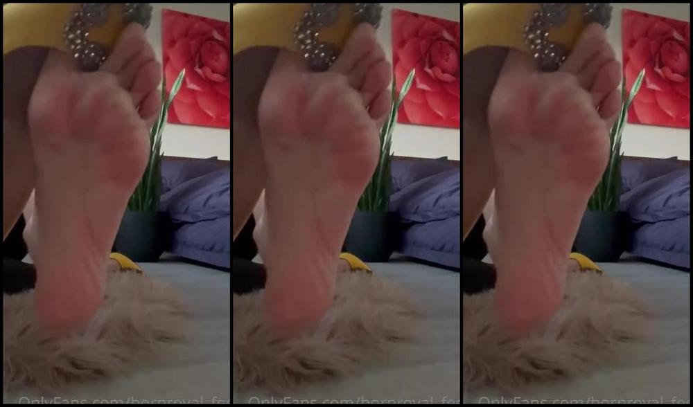 Bornroyal Feet Onlyfans Playing With My Stiletto While You Drool And Think About Sniffing Deeply And Licking My Perfect Sole