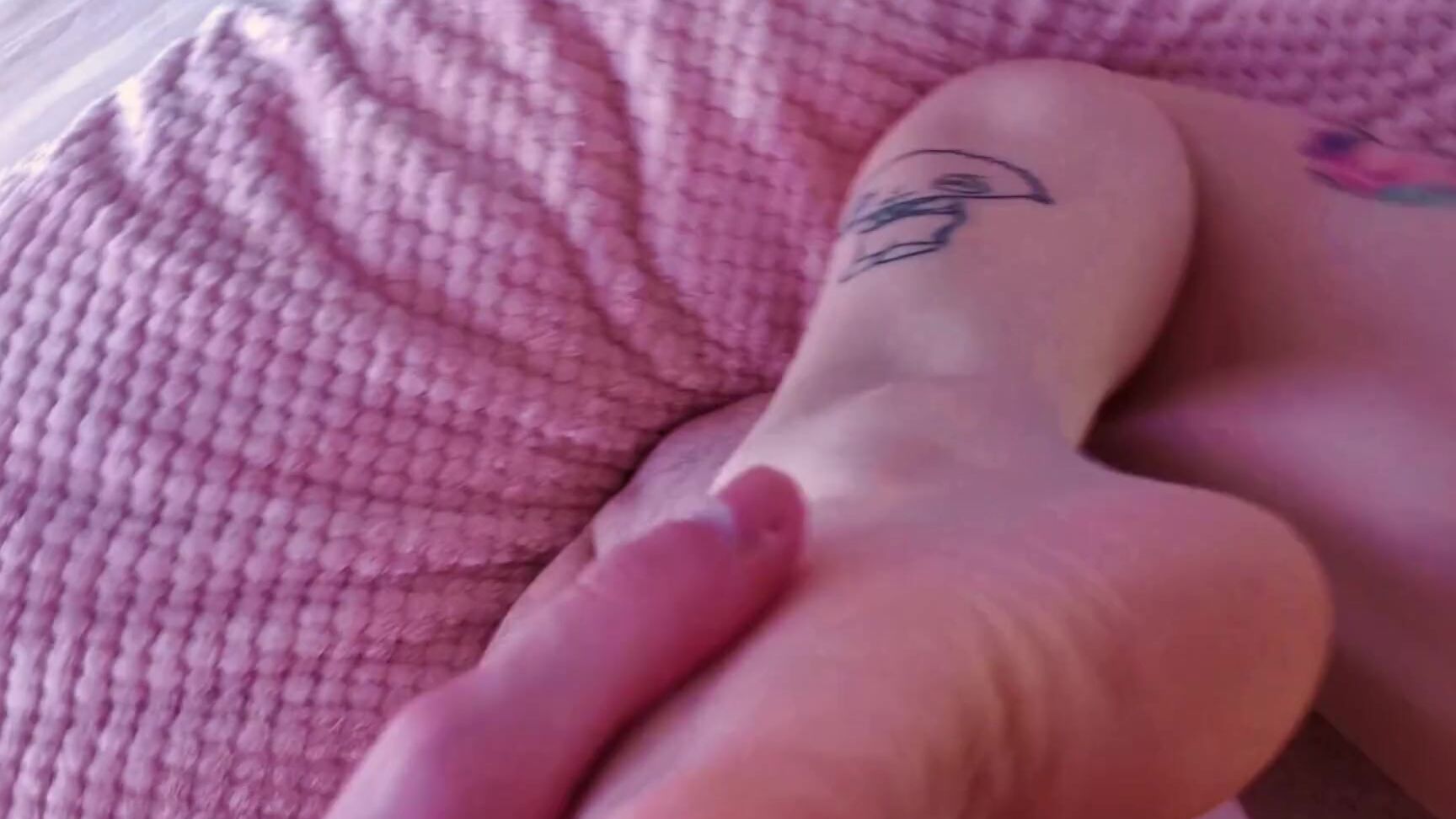 Maru Karv Doing a FOOTJOB for him to Cum on my FEETS. our first FOOTJOB Here. ENJOY PornHubPremium