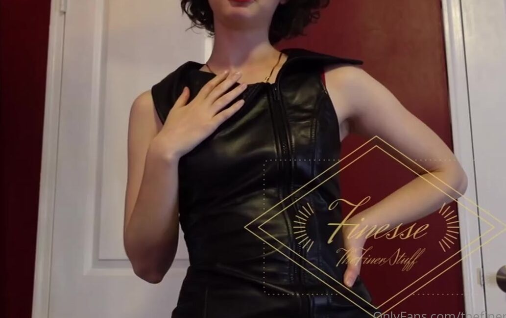 Miss Finesse Nicknamed Thefinerstuff Onlyfans Boyfriend To Bitch Tip 12 On This Post Or Ask For This Clip By Name And Ill Send It To You I Was 5