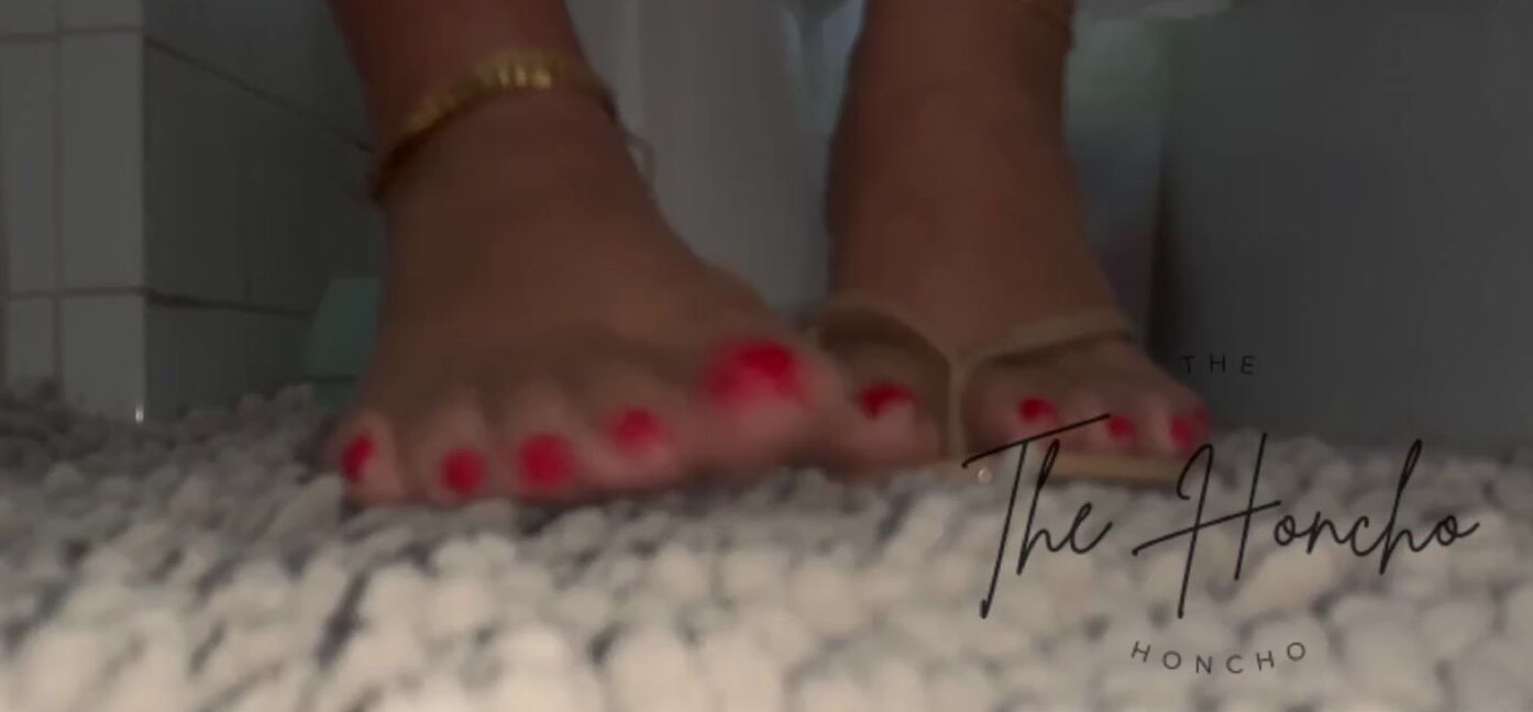 Honcho Nicknamed Thefthoncho Foot Fetish 09 11 2024 Onlyfans Video Red Blow Pop Toes