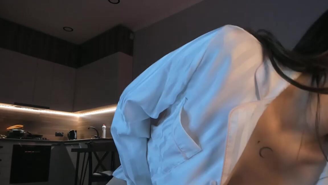 jenny  lii 2024-12-08 17-14-28 273 web cam