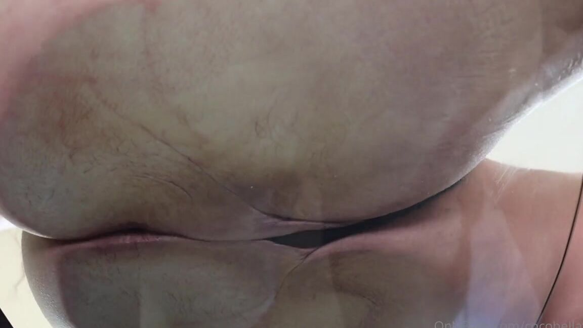 Coco Bella Nicknamed Cocobellafeetz Onlyfans 05 17 2024 This Fat Juicy And And Kitty Tease Through The Glass Table