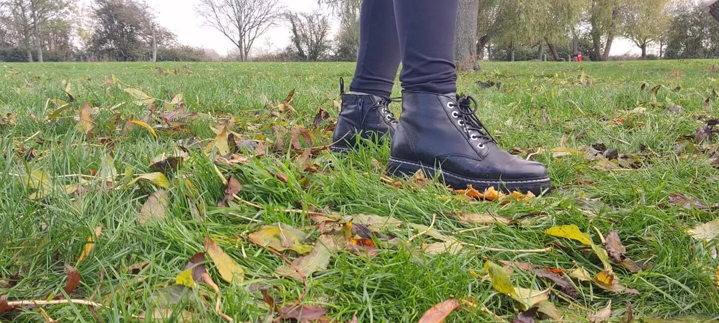 Lady Annabelle Onlyfans The Satisfaction Of Feeling Something Under My Boot And Slowly Slowly I Just Put More Pressure Until