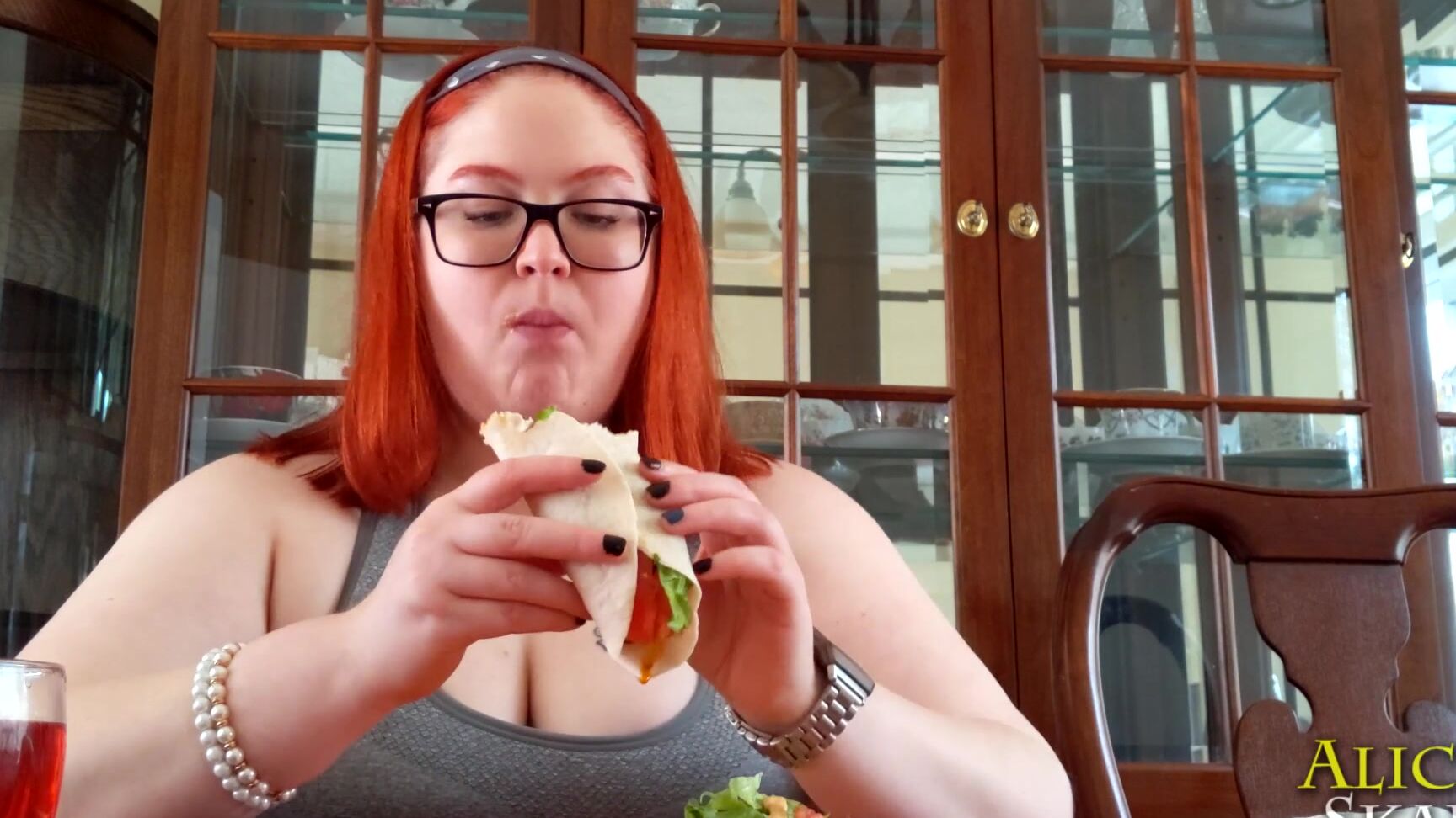 Aliceskary Mukbang Bbw Eating Leftover Tacos