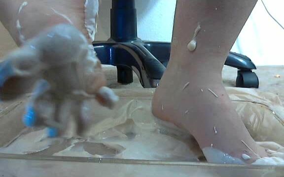 Camgirlkitten Alfredo Covered Feet