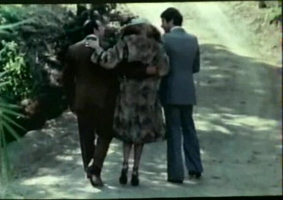 "Mix" Hardcore, Threesome Anna cuisses entrouvertes SiteRip