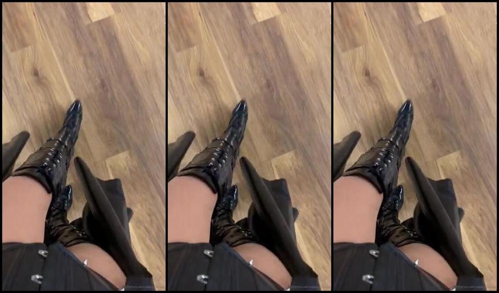 Ladydarkangeluk Onlyfans Listen To The Sound Of My Boots Imagine Being Tied And Hooded And No Idea Where I Am And What I M