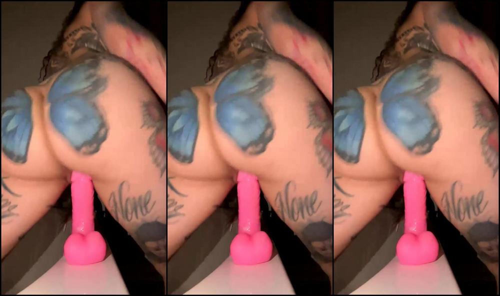 Realkaaybrazy Tonight My Pusssy Was A Water Park On Live