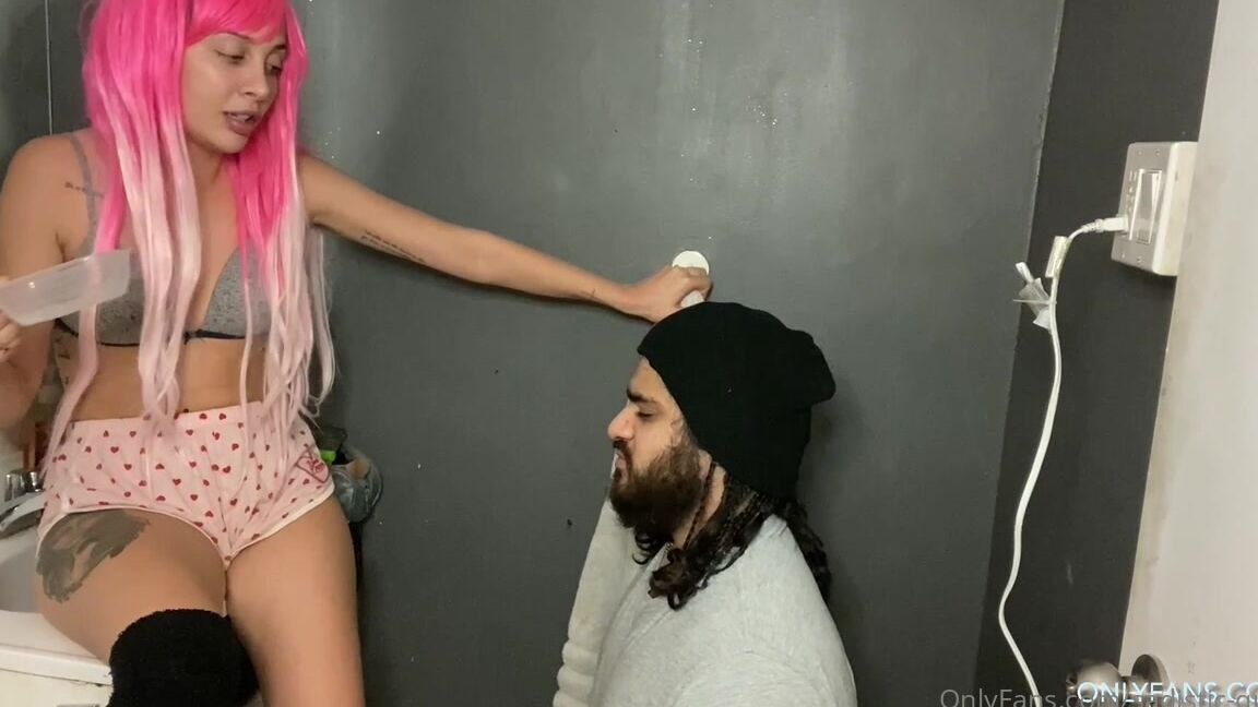 Sadistic Queen Drenched In My Spit Hd I Spit In A Container For Over Minutes Filling It Up Befor