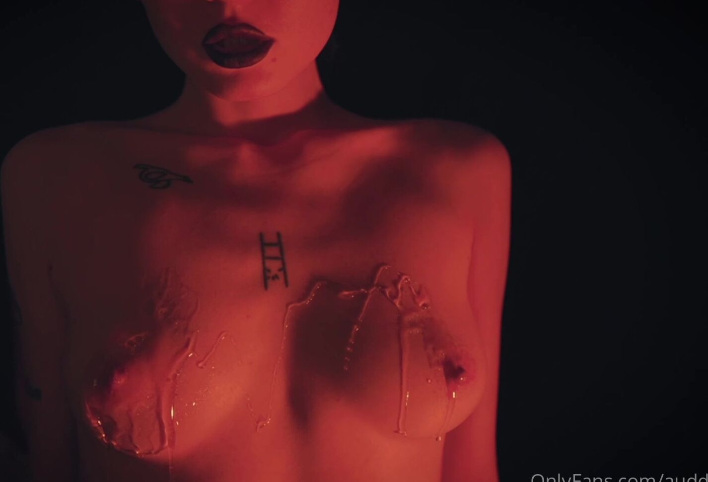 Auddfleur Honey Show From Yesterday I Felt So Exited Performing It And So Sticky Music Two Fee