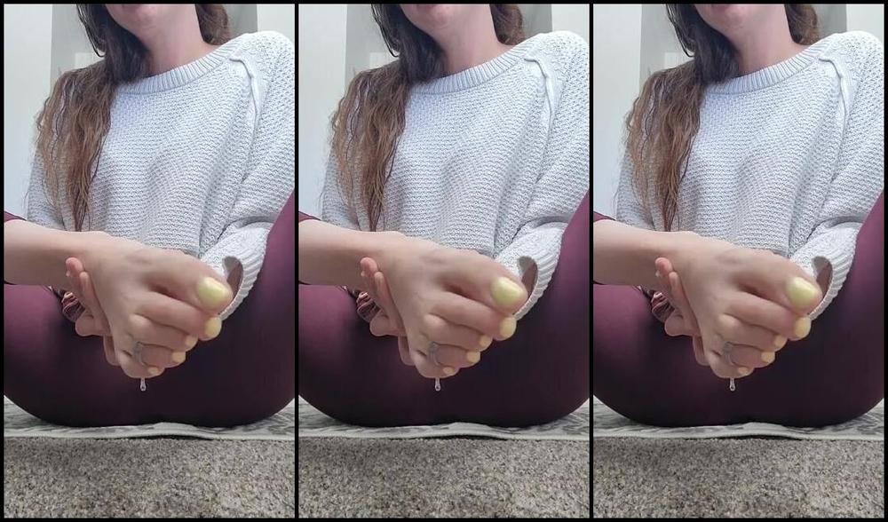 Megan Fletcher Aka Sweetsoleprincess Onlyfans Its Always Very Spontaneous When I Feel Like Sucking My Own Toes For You