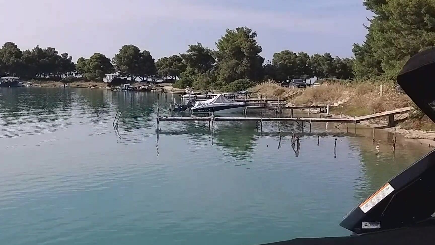 dream4angel piss on public yacht pier Pornhub