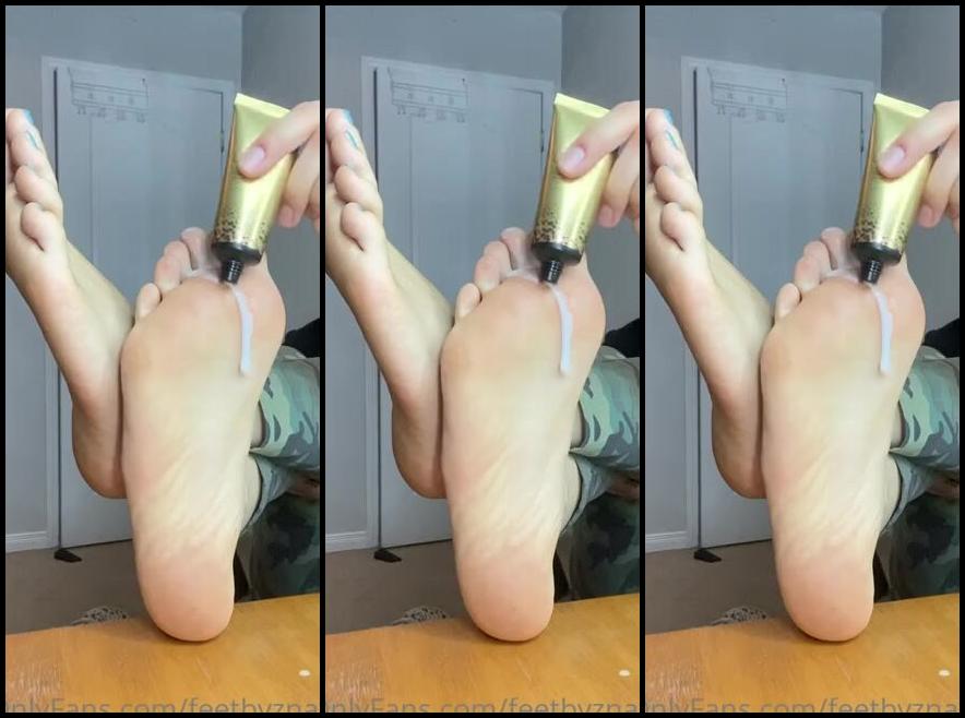 Queenz Sfeet Nicknamed Feetznation Onlyfans A Little Too Much Lotion Never Hurt Nobody