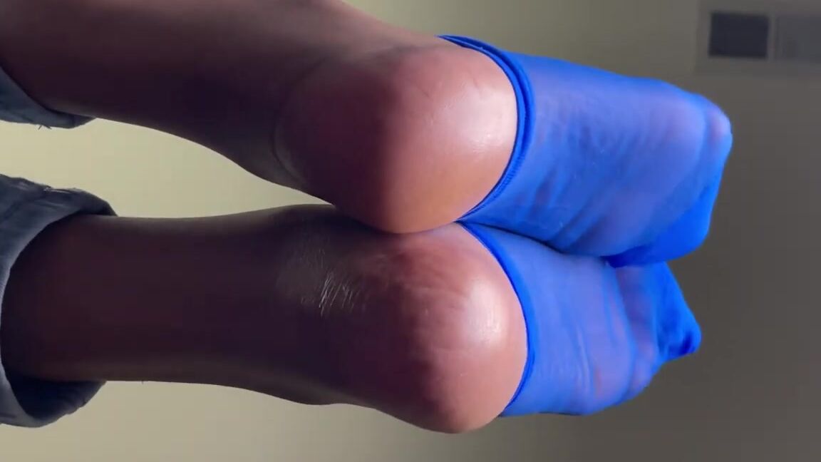 Feet, Foot Fetish, Ebony Foot Fetish, Nylon Worship, Wrinkled Soles, SFW blue nylon footstool pov ManyVids