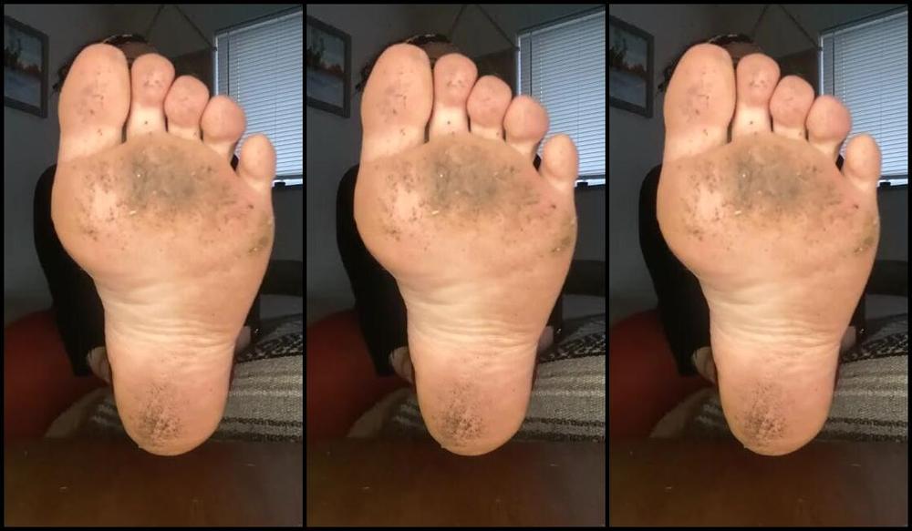 Amber Rae Nicknamed Amberrae969 04 12 2023 Onlyfans Video Youre Late So Im Going To Make You Clean My Dirty Soles Rp Vid Enjoy