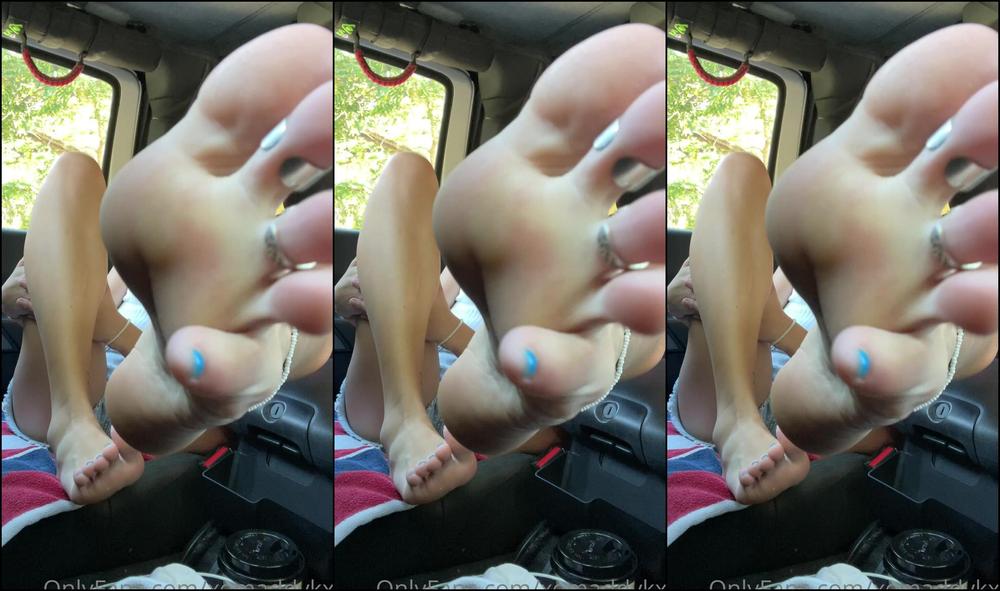 Xomaddykxo Lil Catch Up With Me In The Car