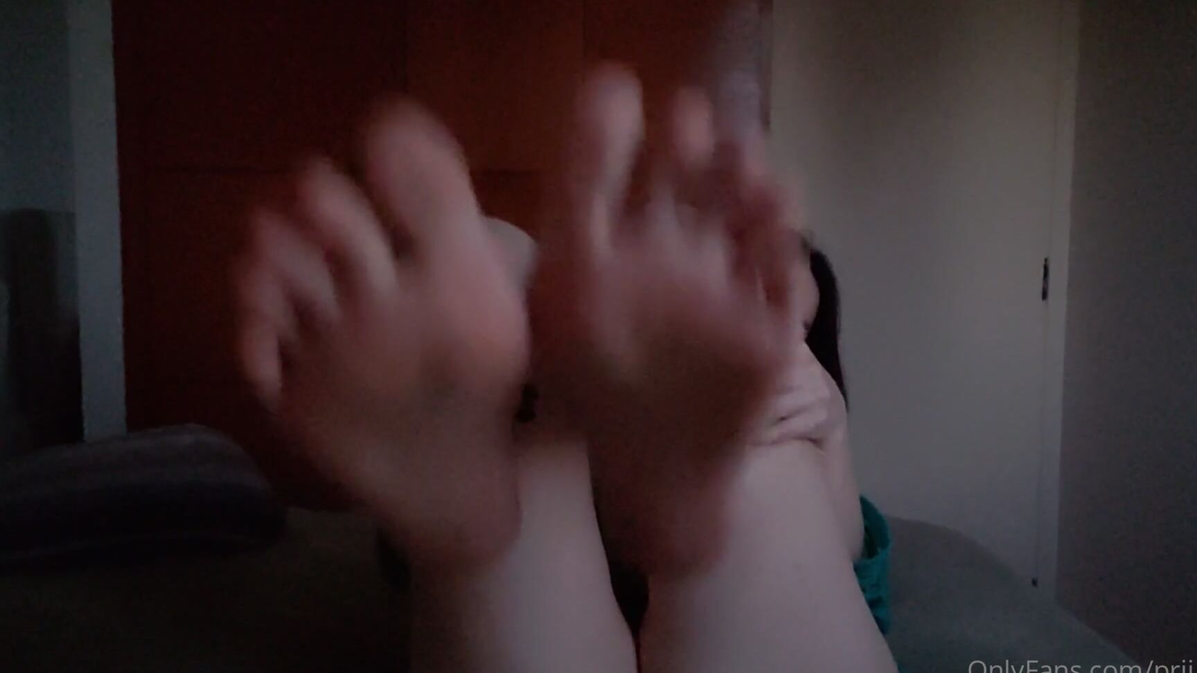 prii-feet-08-06-2020-407499322-joi