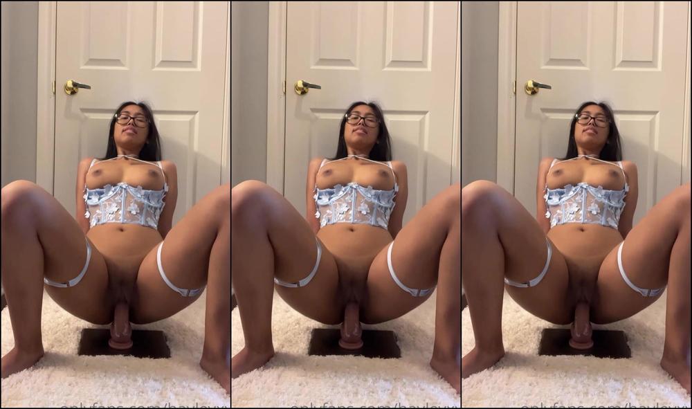 Hayleyxyz Glasses Cute Lingerie Thick Ass Riding Cock Onlyfans XXX