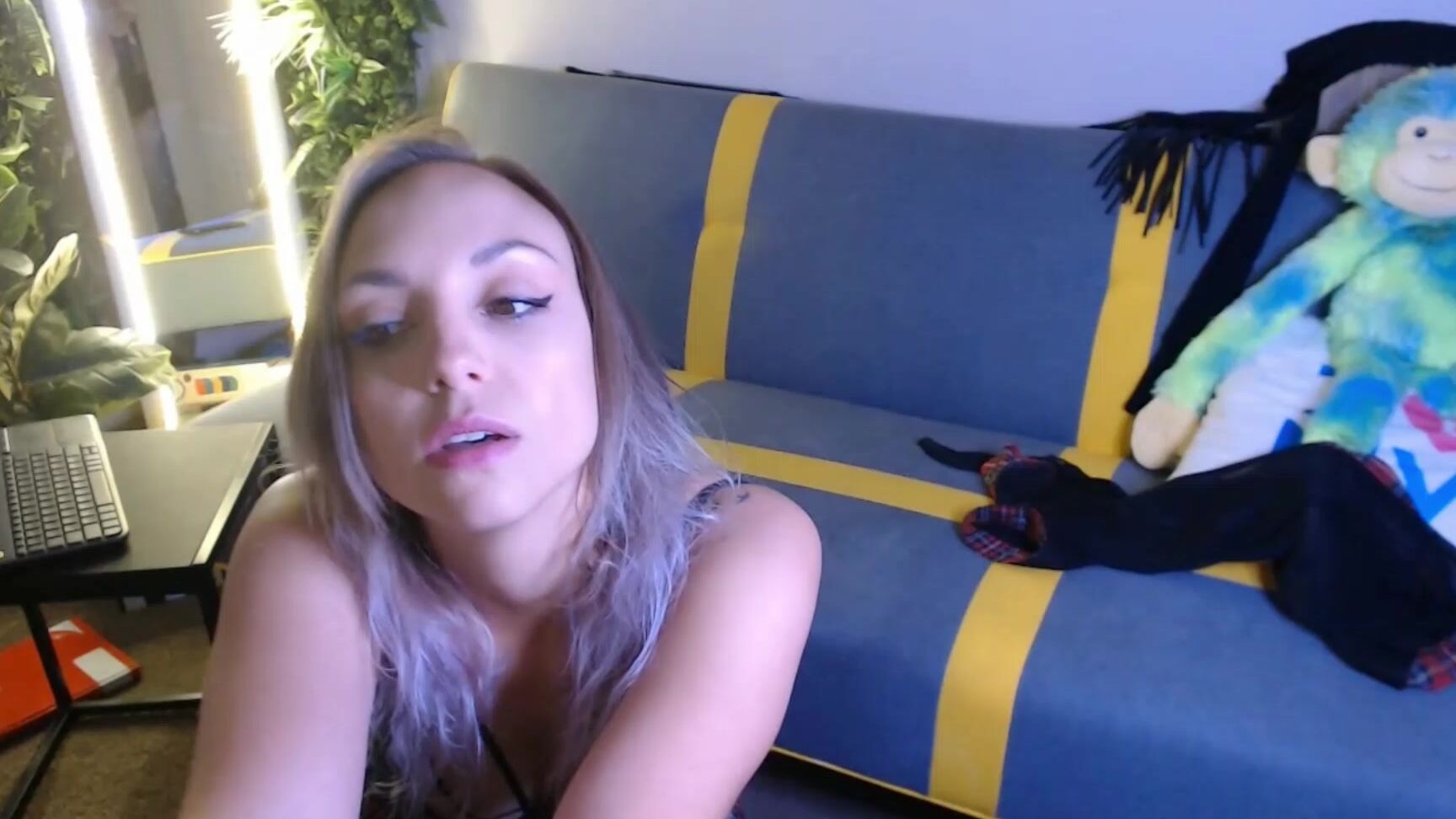 "Princess Lexi" blowjob, dirty talking, pov blowjob, school girl, school uniform Bratty School Girl gets out of Detention manyvids