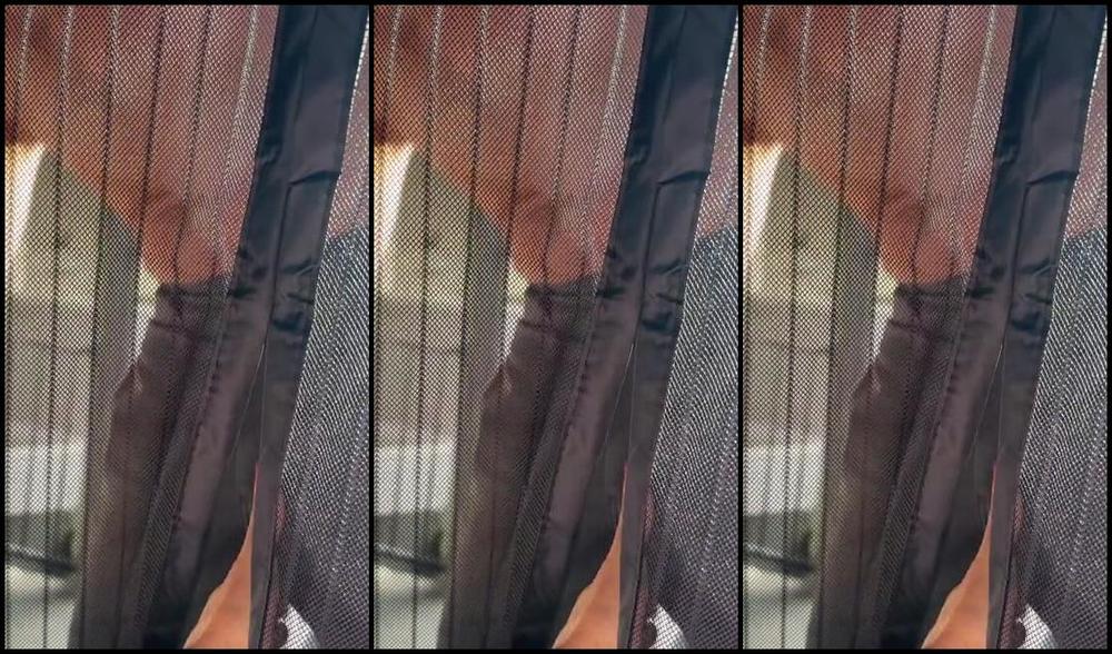 Goddess Sydney Thunder Nicknamed Goddesssydneythunder1 Onlyfans My Neigbor Is Helping Me Out This Am I Hope He Didn T Mind Me Grabbing His 7