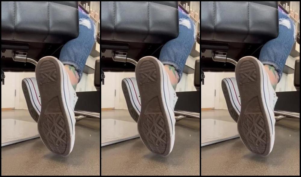 Thefantasychest Onlyfans Hand Held Fantasies The New Girl Barefoot In Converse Edition Oh My Gosh Did You Somehow Managep