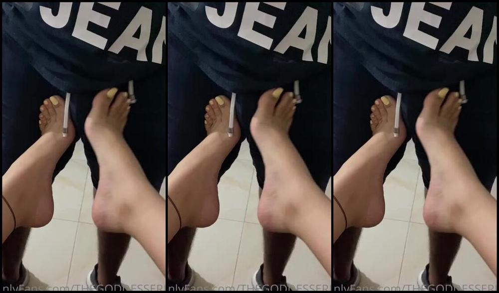 Erin Aka Thegoddesserin Onlyfans Sorry I Got Naughty Feet