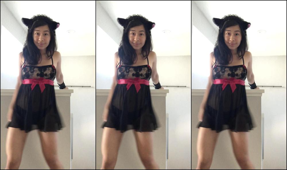 Kaedialang Kitty Strip Tease Do You Like My Kitty