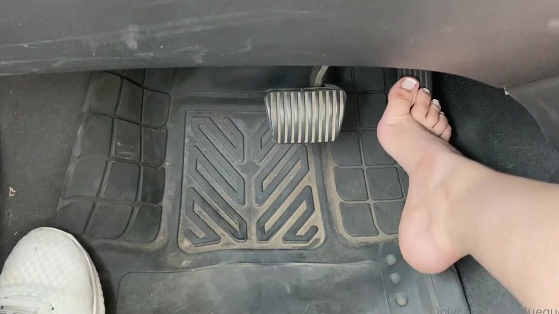 Goddess Angela Aka Goddessangelamx Onlyfans 5 Min Of Pumping Pedal 2