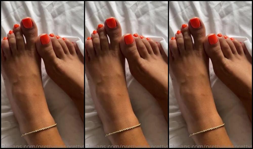 Prettyeyesprettytoes Nicknamed Prettyeyesprettytoes Onlyfans Looking Soft Suckable This Morning