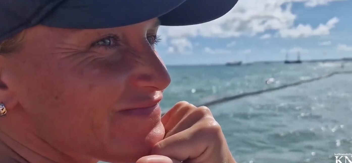 Kathianobilixx Findom 01 11 2023 Onlyfans Video Beautiful Winter Tropical Holiday