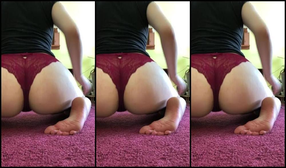 Delilah Nicknamed Footiesfeets Onlyfans Sadly My Phone Ran Out Of Storage So I M Gonna Post Two Booty Videos Hehe 1