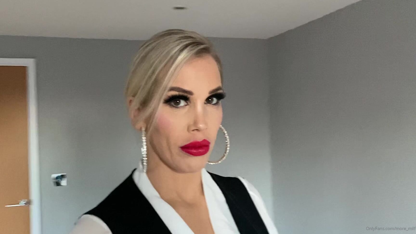 More Milf Mistress More Likes To Keep Men As Her Sex Slaves