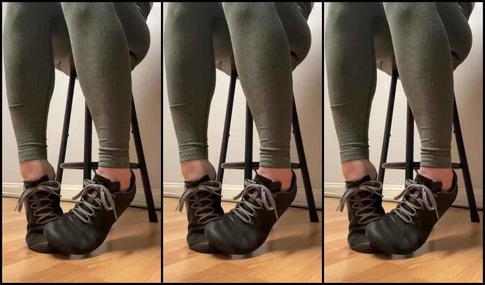 Athletoes Nicknamed Athletoes Onlyfans Stinky Sweaty Post Workout Toes In The Break Room I Feel Sorry For The Person Going