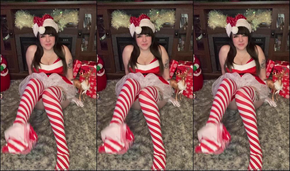 Gummyghostgirl 2020 12 25 1516106822 Merry Christmas Lovies