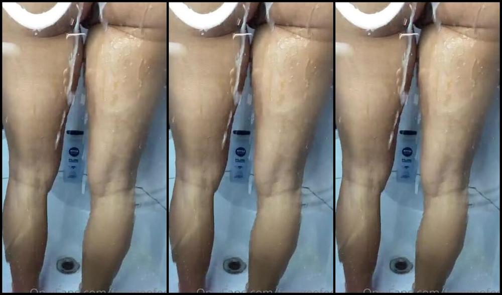 Froggeevip Onlyfans Watch Me While I Take A Shower Would You Like To Join