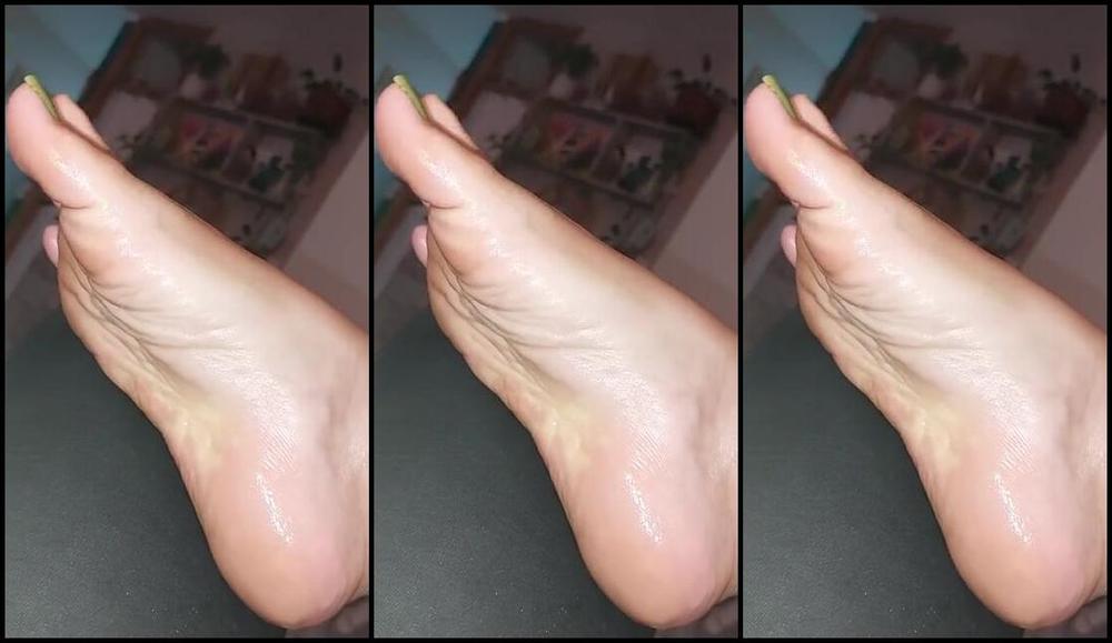 Mica Sandy Nicknamed Sandysmallfeet Onlyfans I Just Love My Arches Here Is A Closer Look To Them So You Can See How