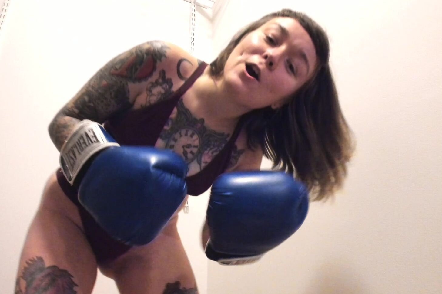 Feliciafisher Hairy Girl Boxes You