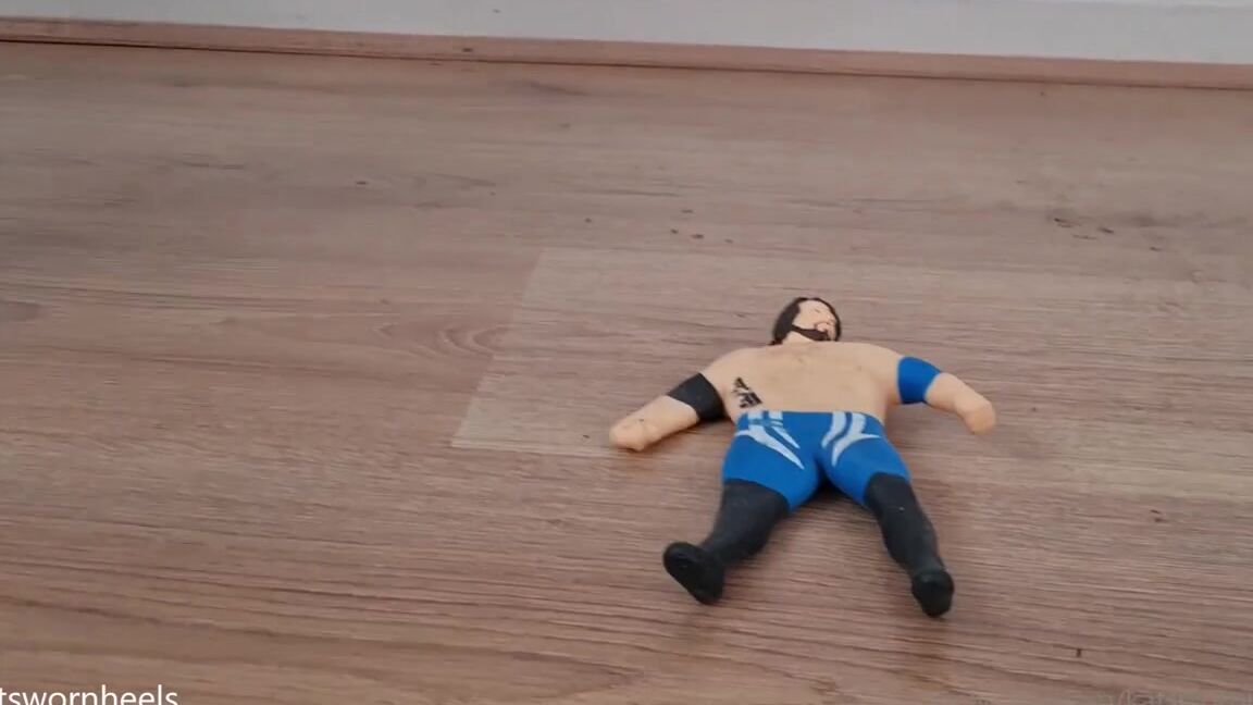 Kats Worn Heels Nicknamed Katswornheels Onlyfans I Love How You Feel Inside My Shoe As I Slowly Increase The Pressure