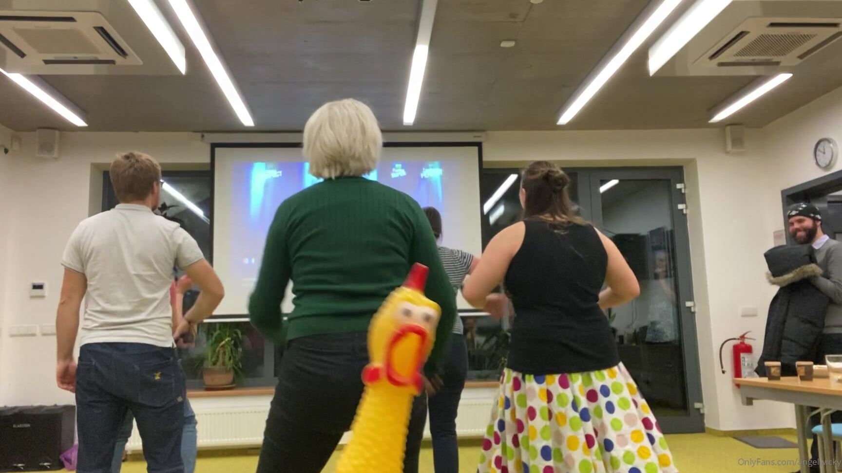 Angelwicky Mega Funny Just Dance On Let It Go And A Duck What Are
