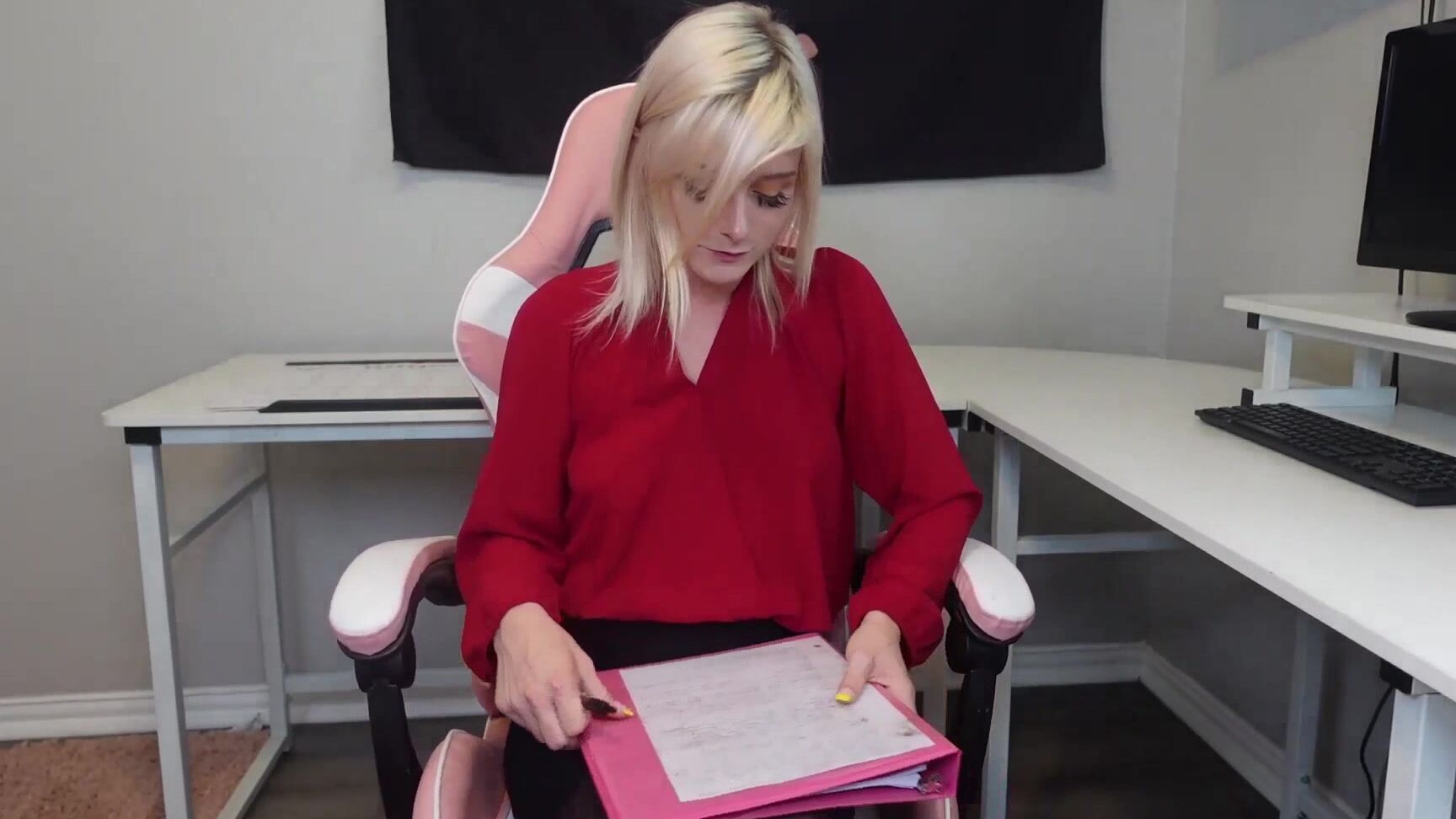 Dildo Riding, POV, POV Blowjob, Role Play, Stocking couples therapy gets messy ManyVids